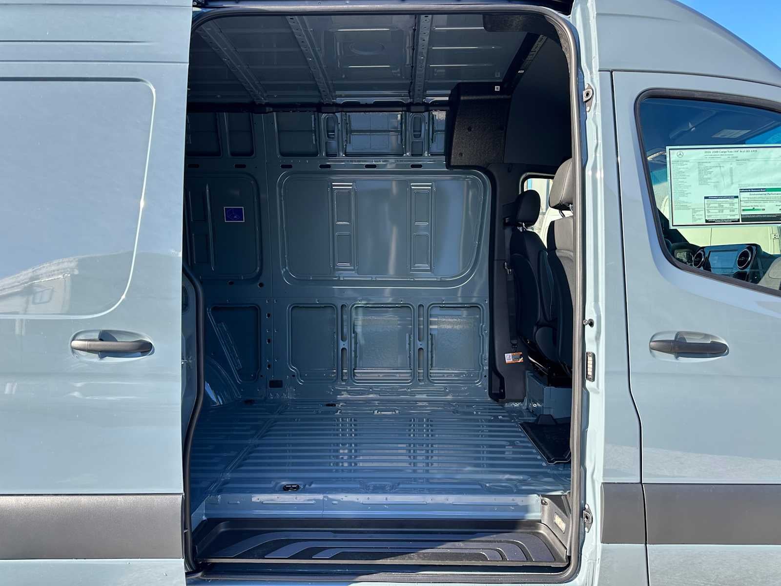 2026 Mercedes-Benz Sprinter 2500 Standard Roof I4 Diesel HO 144 AWD