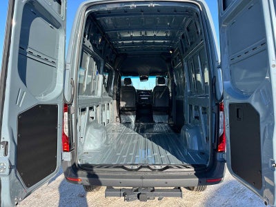 2026 Mercedes-Benz Sprinter 2500 Standard Roof I4 Diesel HO 144 AWD