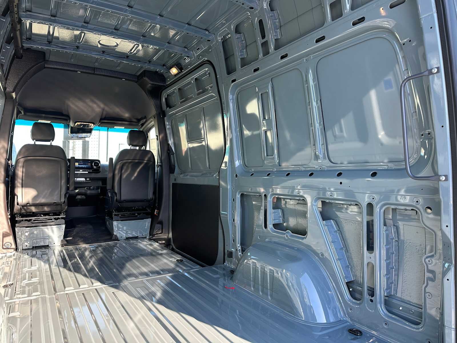 2026 Mercedes-Benz Sprinter 2500 Standard Roof I4 Diesel HO 144 AWD