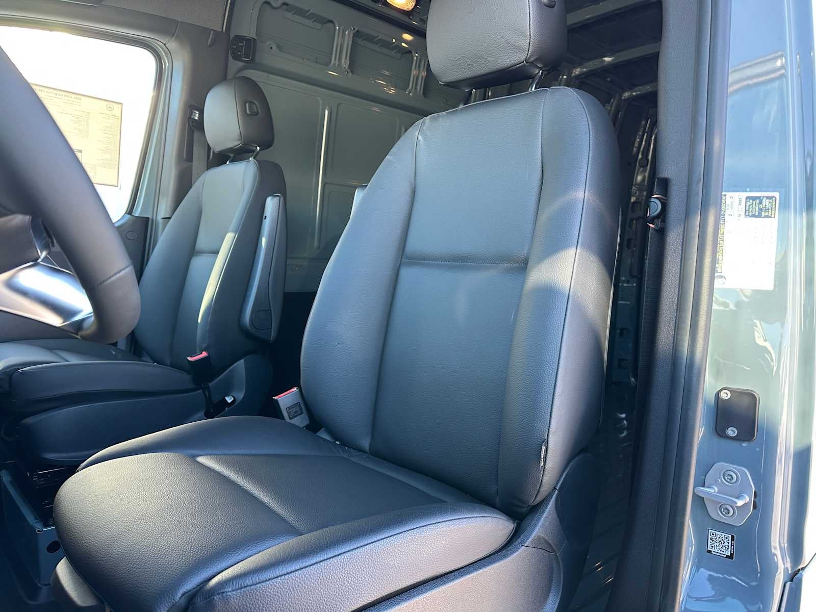 2026 Mercedes-Benz Sprinter 2500 Standard Roof I4 Diesel HO 144 AWD