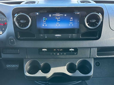 2026 Mercedes-Benz Sprinter 2500 Standard Roof I4 Diesel HO 144 AWD