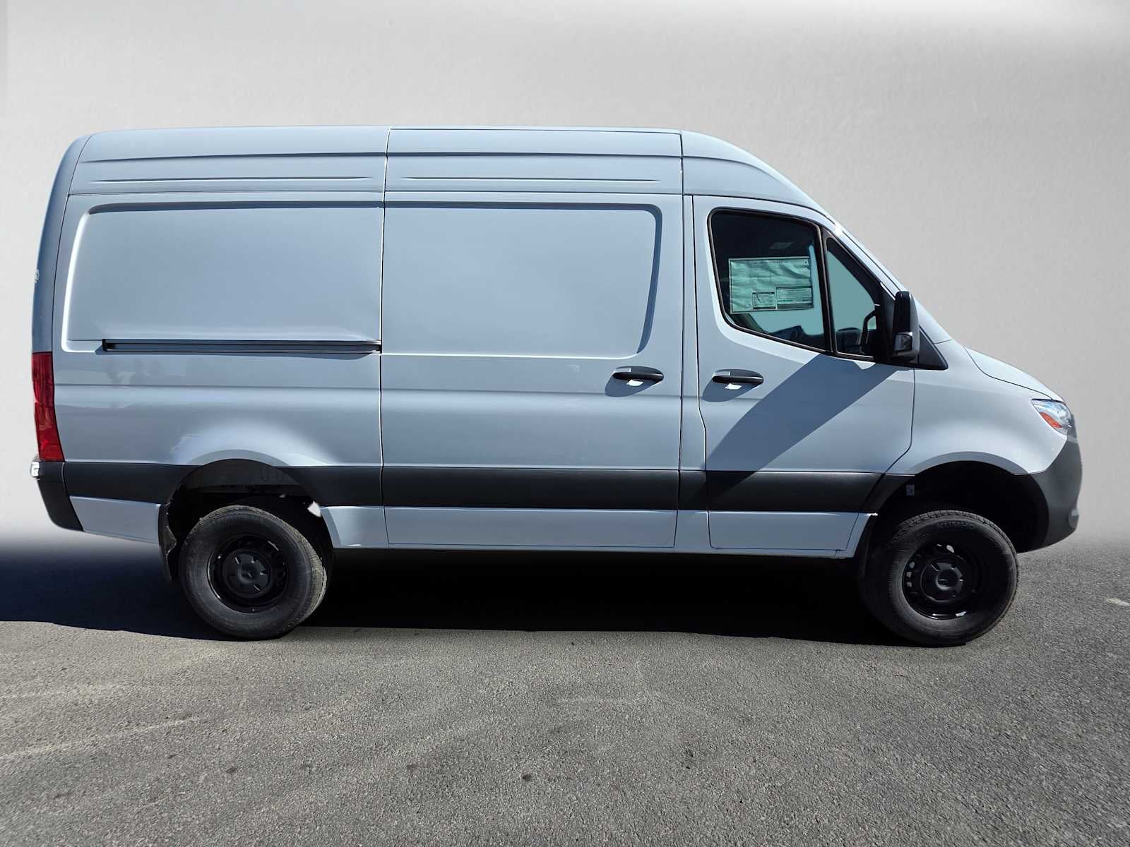 2025 Mercedes-Benz Sprinter Cargo Van 2500 Standard Roof I4 Diesel HO 144 AWD