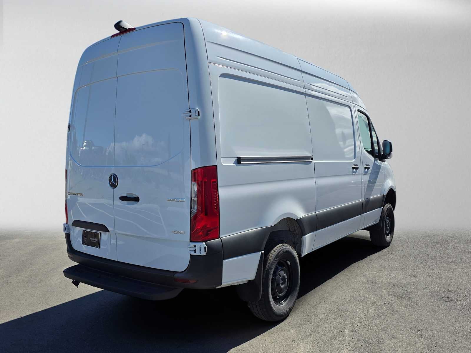 2025 Mercedes-Benz Sprinter Cargo Van 2500 Standard Roof I4 Diesel HO 144 AWD