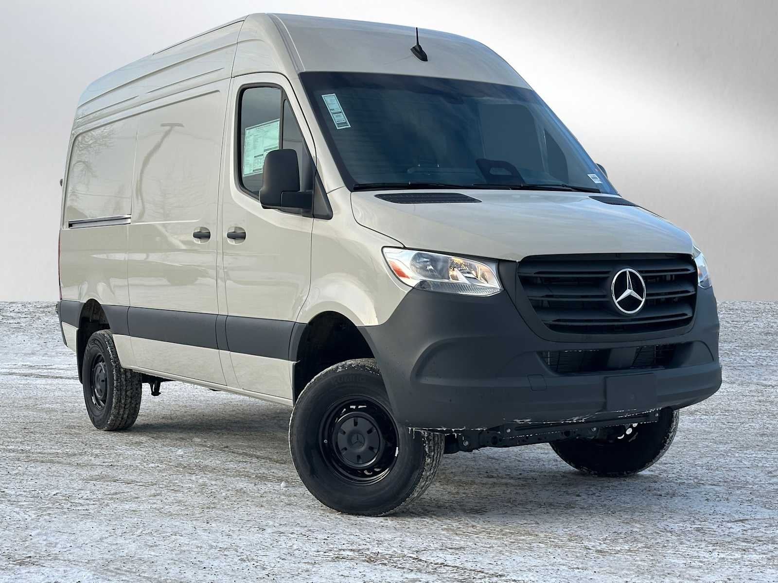 2025 Mercedes-Benz Sprinter Cargo Van 2500 Standard Roof I4 Diesel HO 144 AWD