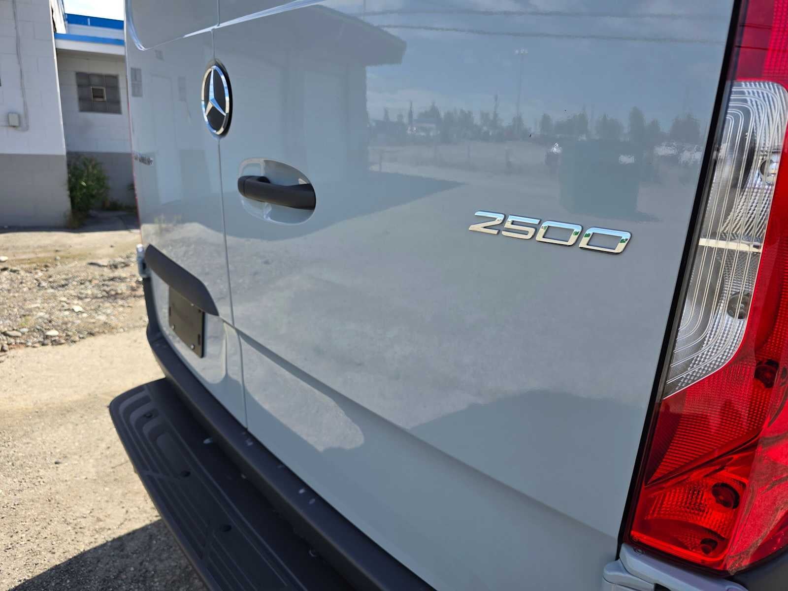 2025 Mercedes-Benz Sprinter Cargo Van 2500 Standard Roof I4 Diesel HO 144 AWD
