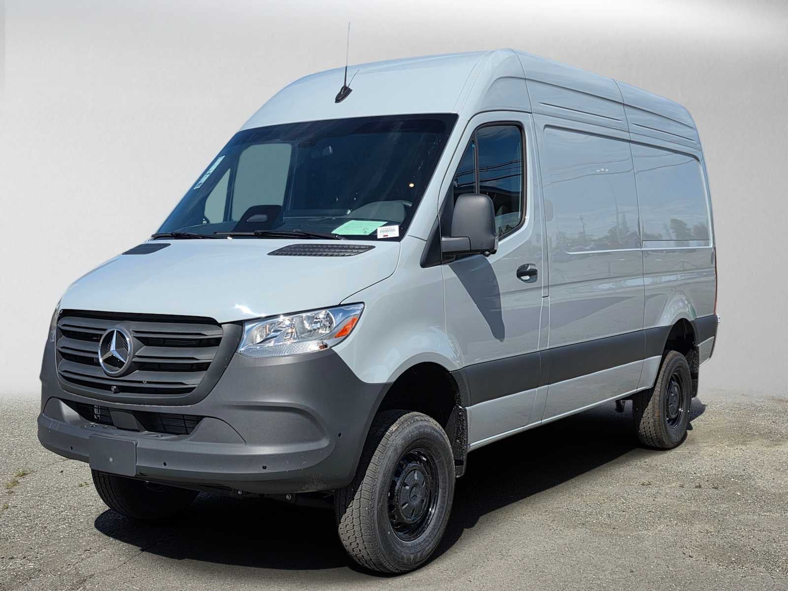 2025 Mercedes-Benz Sprinter Cargo Van 2500 Standard Roof I4 Diesel HO 144 AWD