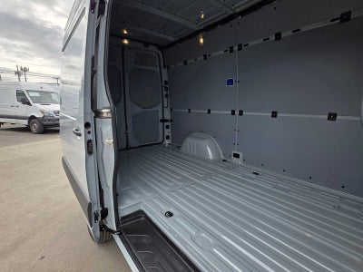 2026 Mercedes-Benz Sprinter 2500 Standard Roof I4 Diesel HO 144 AWD