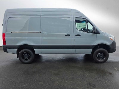 2026 Mercedes-Benz Sprinter 2500 Standard Roof I4 Diesel HO 144 AWD