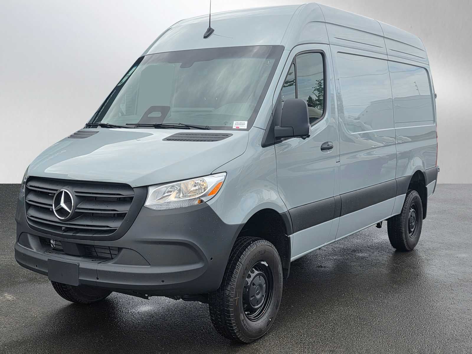 2026 Mercedes-Benz Sprinter 2500 Standard Roof I4 Diesel HO 144 AWD