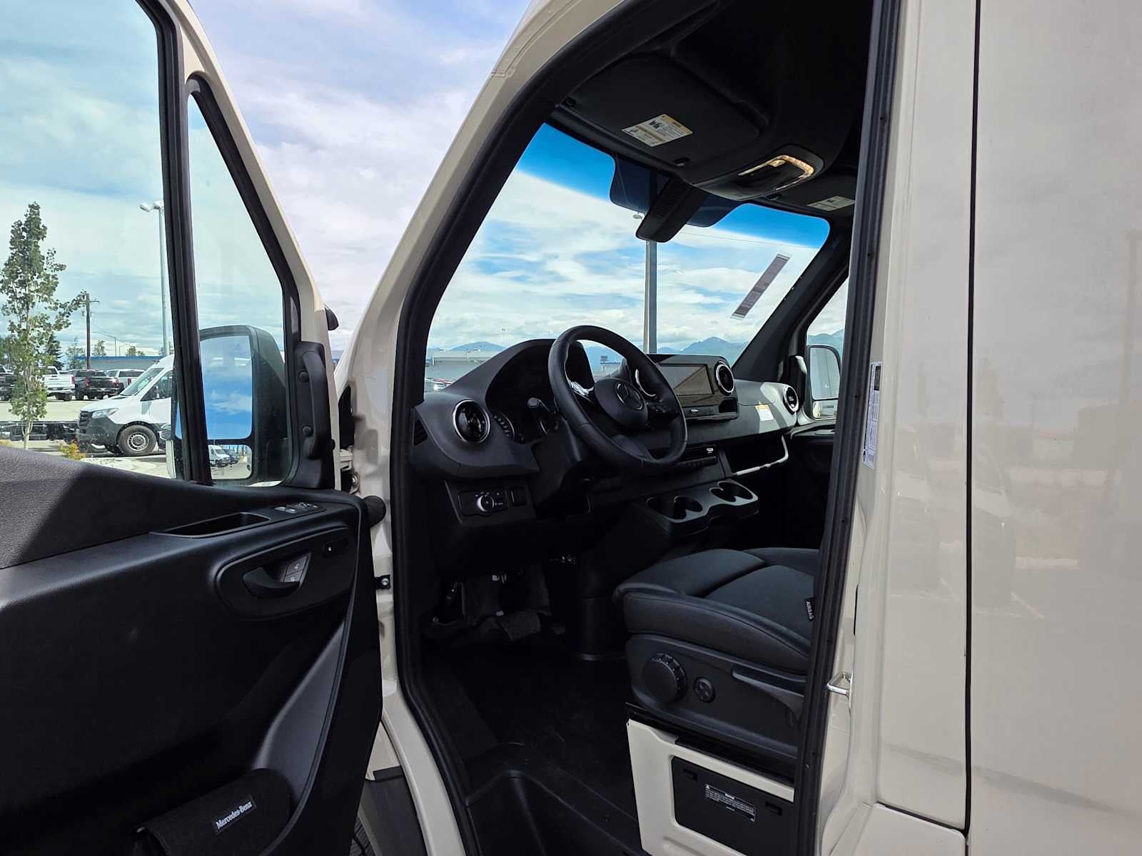 2025 Mercedes-Benz Sprinter Cargo Van 2500 Standard Roof I4 Diesel HO 144 AWD