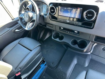 2026 Mercedes-Benz Sprinter 2500 Standard Roof I4 Diesel HO 144 AWD