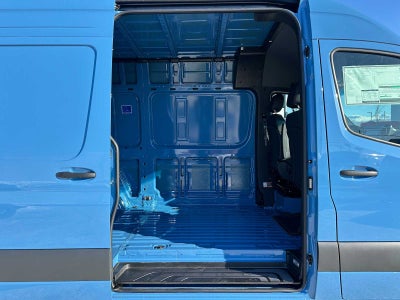 2026 Mercedes-Benz Sprinter 2500 Standard Roof I4 Diesel HO 144 AWD