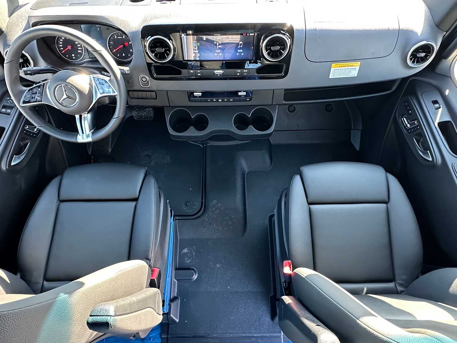 2026 Mercedes-Benz Sprinter 2500 Standard Roof I4 Diesel HO 144 AWD