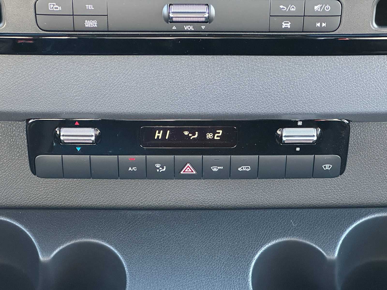 2026 Mercedes-Benz Sprinter 2500 Standard Roof I4 Diesel HO 144 AWD