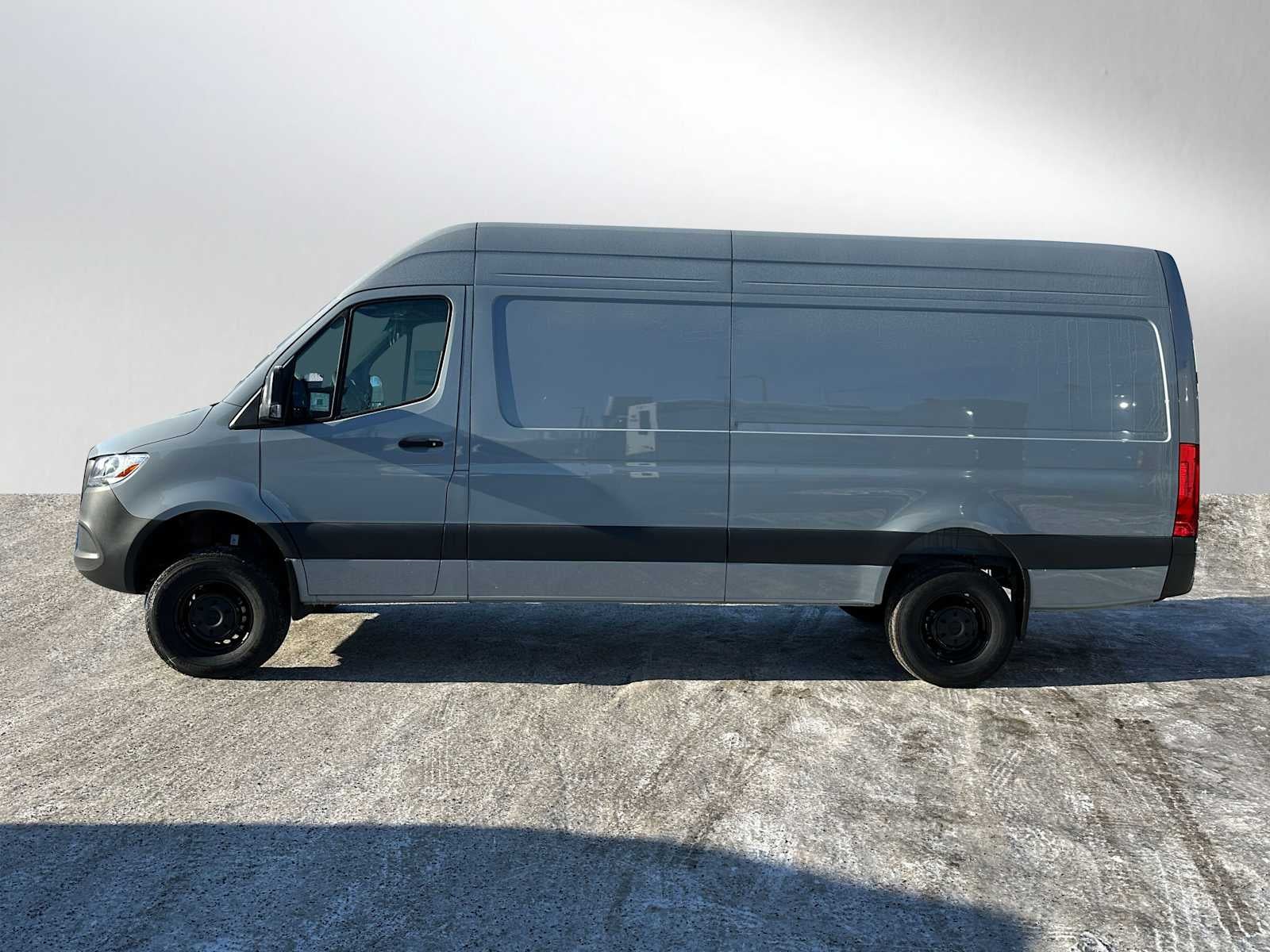 2025 Mercedes-Benz Sprinter Cargo Van 2500 Standard Roof I4 Diesel HO 144" AWD