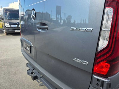 2026 Mercedes-Benz Sprinter 2500 Standard Roof I4 Diesel HO 144 AWD