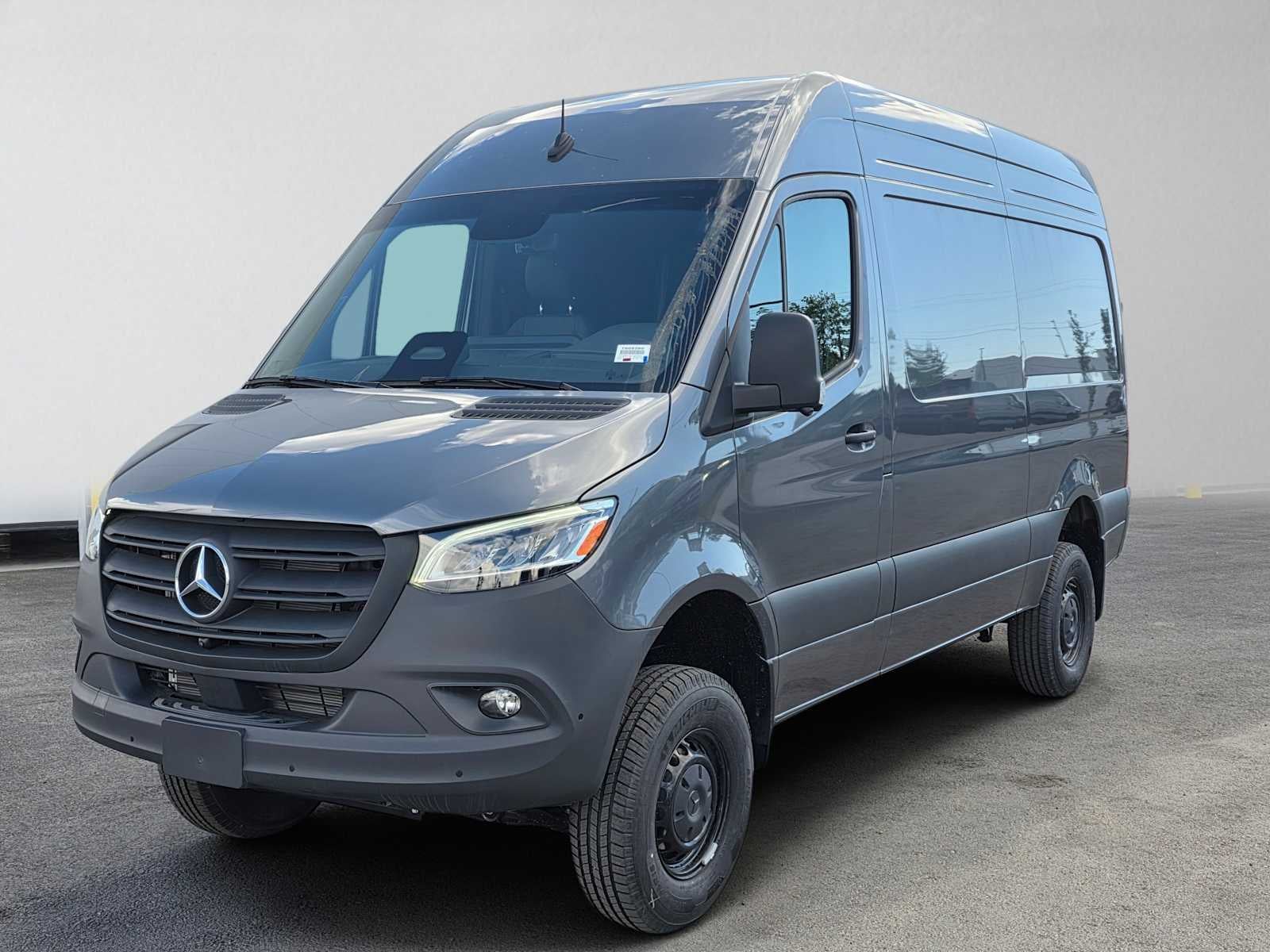 2026 Mercedes-Benz Sprinter 2500 Standard Roof I4 Diesel HO 144 AWD