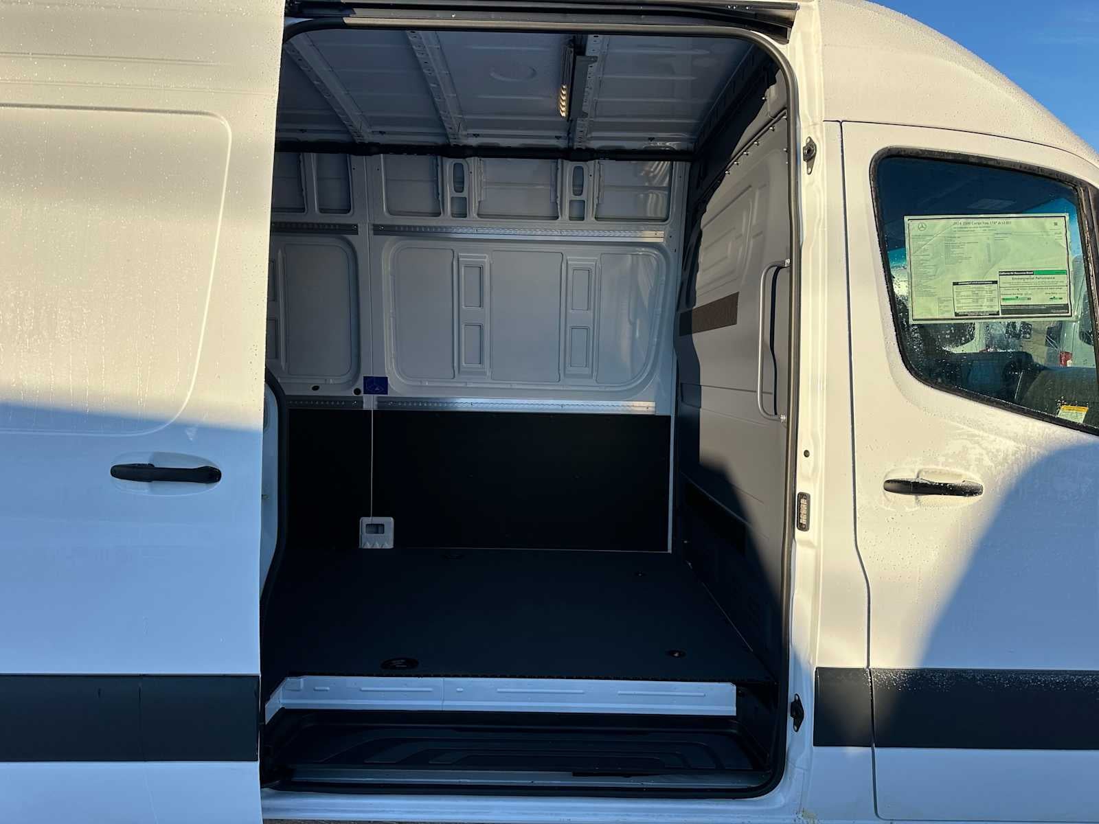 2024 Mercedes-Benz Sprinter Cargo Van 2500 High Roof I4 Diesel HO 170 RWD