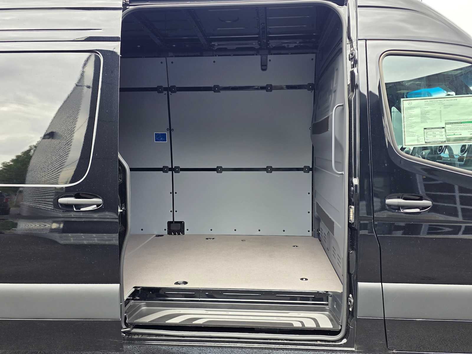 2026 Mercedes-Benz Sprinter 2500 High Roof I4 Diesel HO 170 AWD
