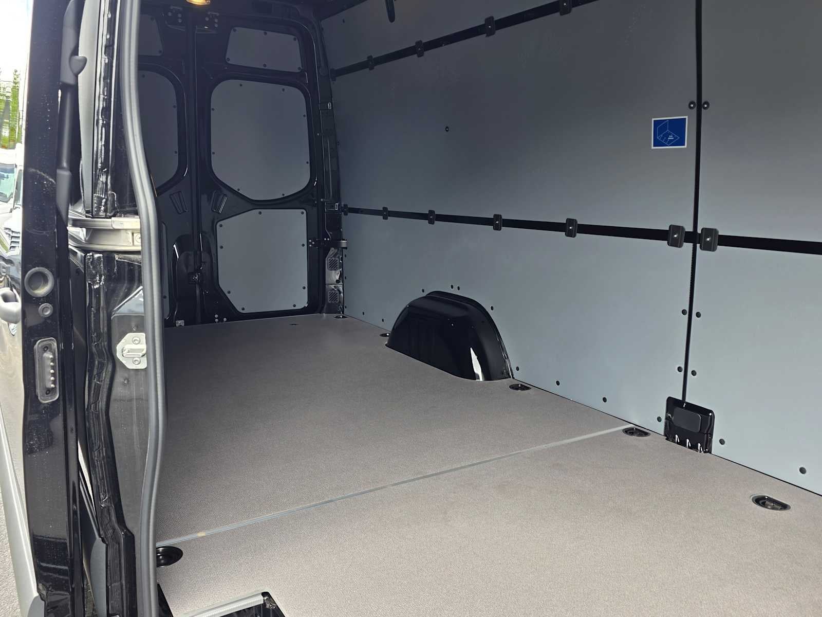 2026 Mercedes-Benz Sprinter 2500 High Roof I4 Diesel HO 170 AWD