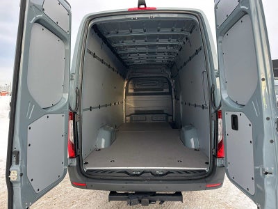 2026 Mercedes-Benz Sprinter 2500 High Roof I4 Diesel HO 170 AWD