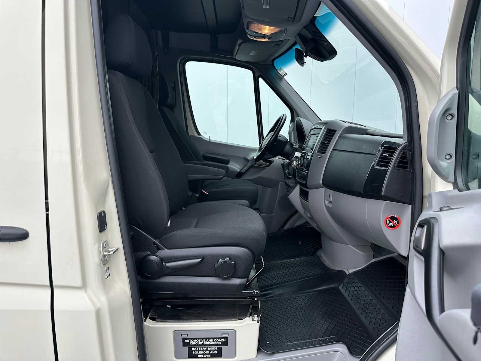 2018 Mercedes-Benz Sprinter Cargo Van 2500 Standard Roof V6 144 4WD