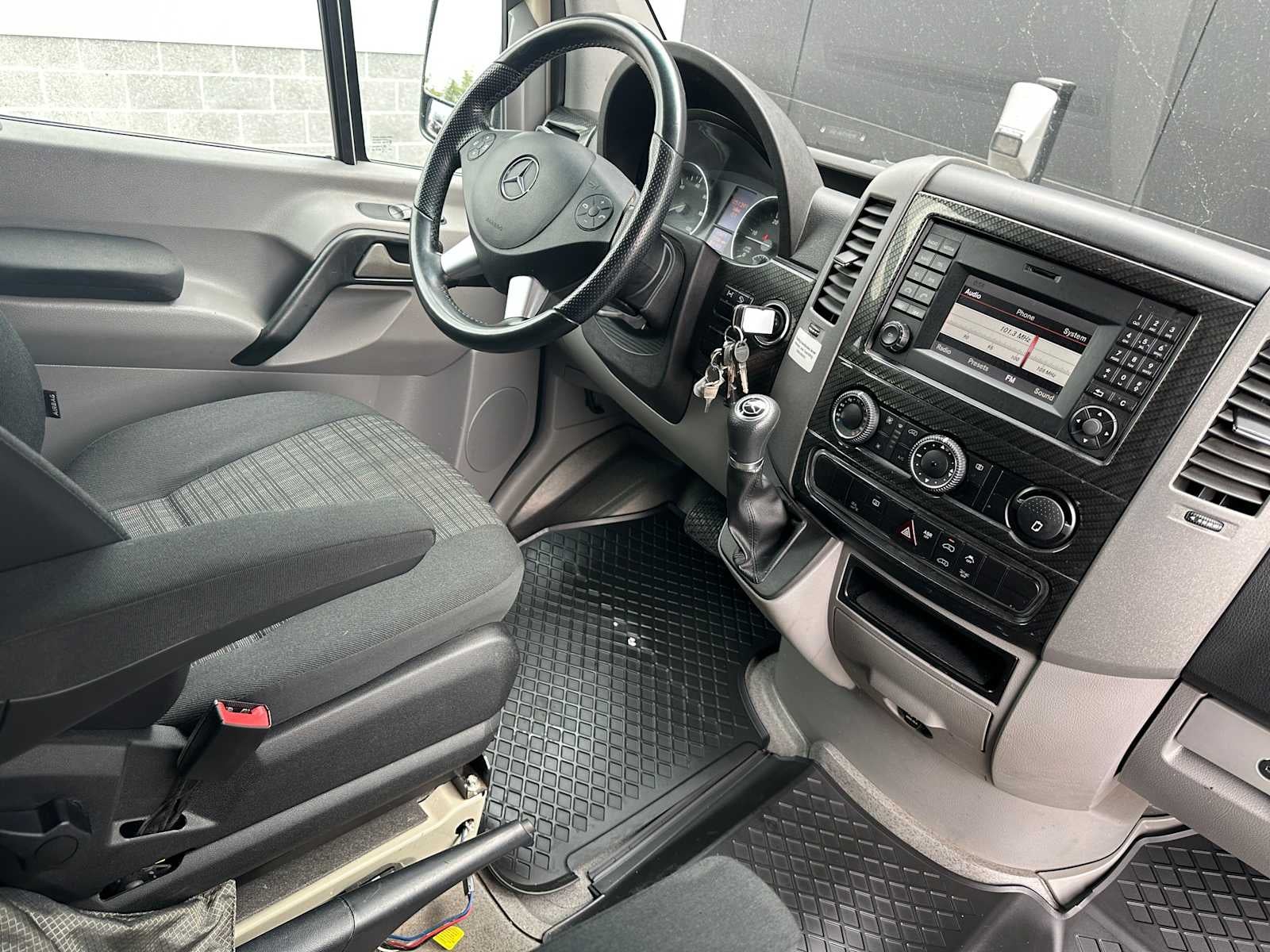 2018 Mercedes-Benz Sprinter Cargo Van 2500 Standard Roof V6 144 4WD