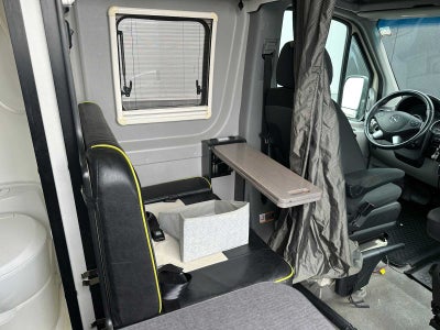 2018 Mercedes-Benz Sprinter Cargo Van 2500 Standard Roof V6 144 4WD