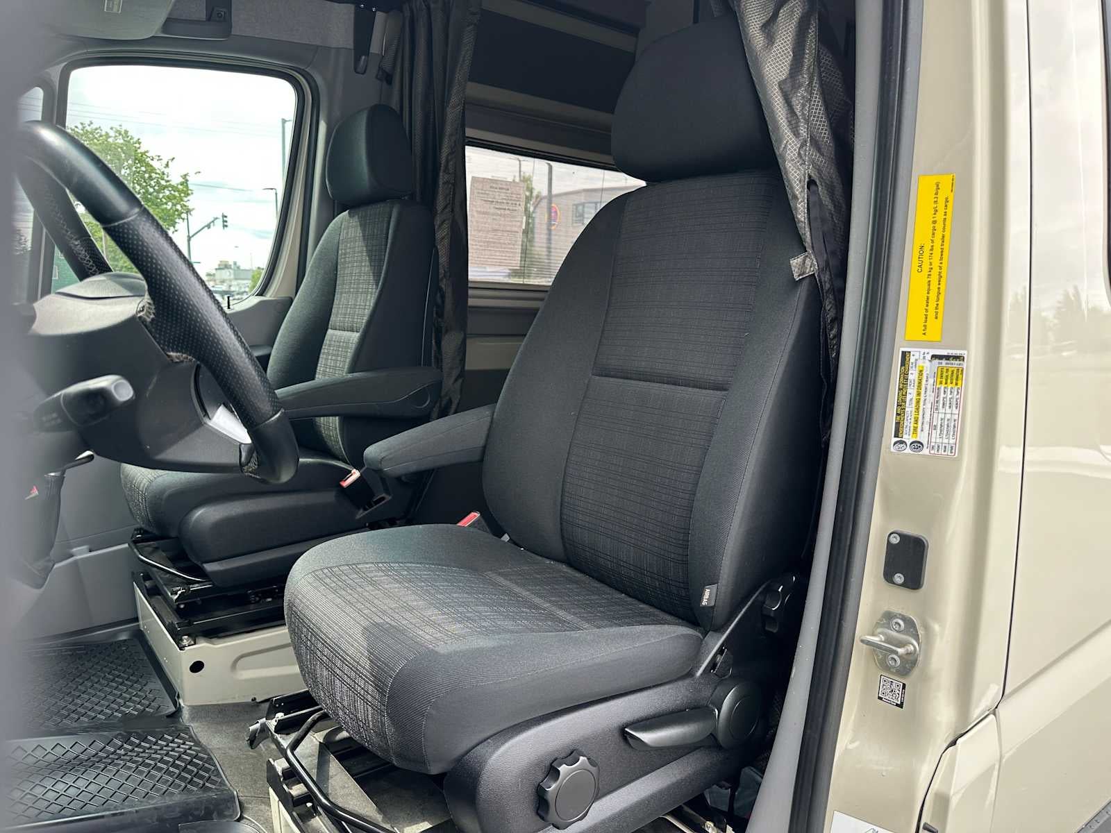 2018 Mercedes-Benz Sprinter Cargo Van 2500 Standard Roof V6 144 4WD