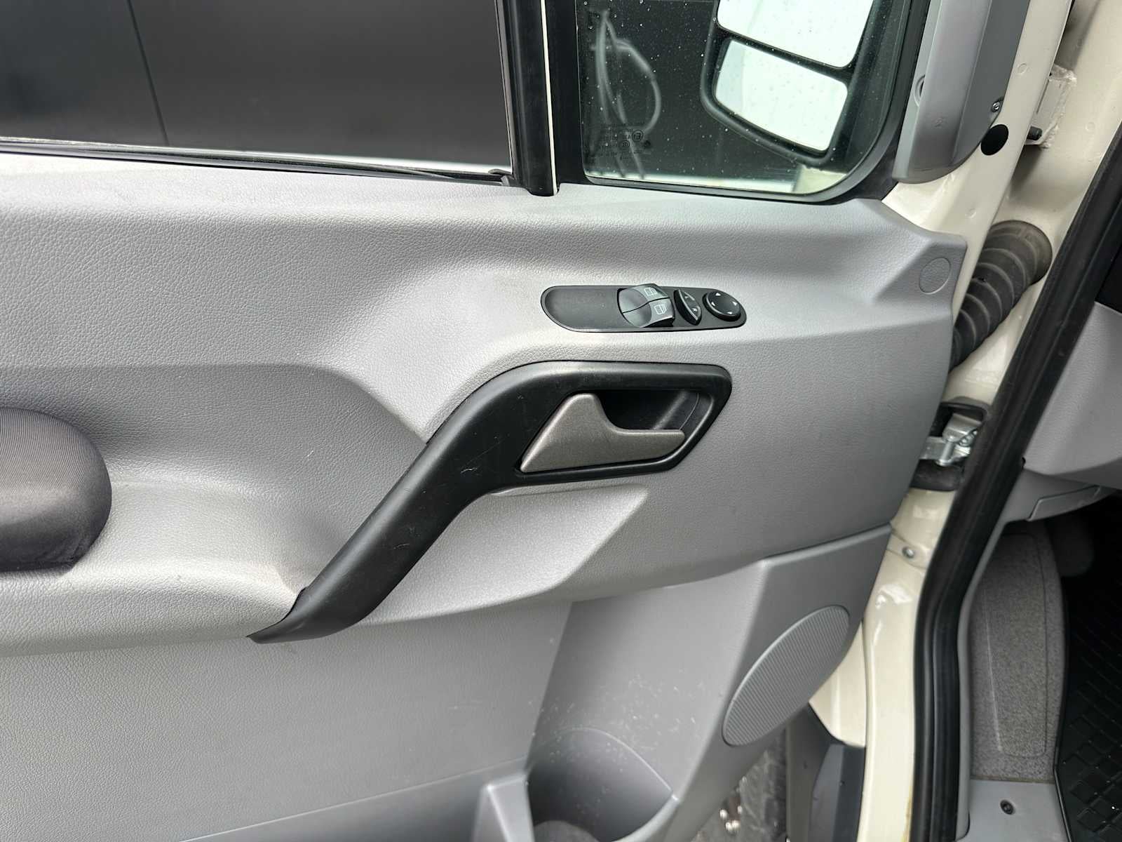 2018 Mercedes-Benz Sprinter Cargo Van 2500 Standard Roof V6 144 4WD