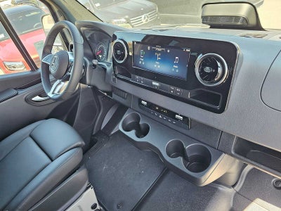 2026 Mercedes-Benz Sprinter 2500 Standard Roof I4 Diesel HO 144 RWD