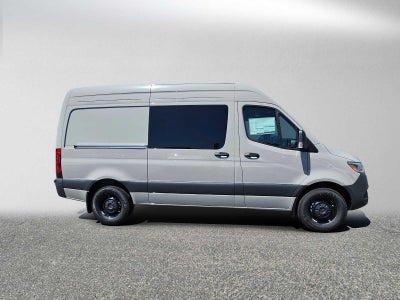 2026 Mercedes-Benz Sprinter 2500 Standard Roof I4 Diesel HO 144 RWD