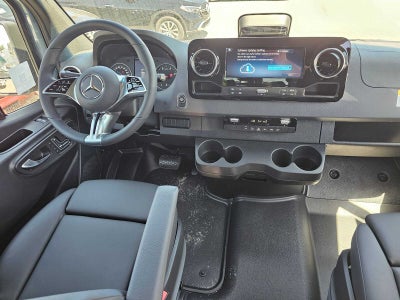 2026 Mercedes-Benz Sprinter 2500 Standard Roof I4 Diesel HO 144 RWD