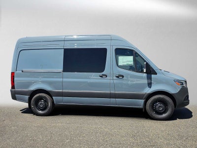 2026 Mercedes-Benz Sprinter 2500 Standard Roof I4 Diesel HO 144 RWD