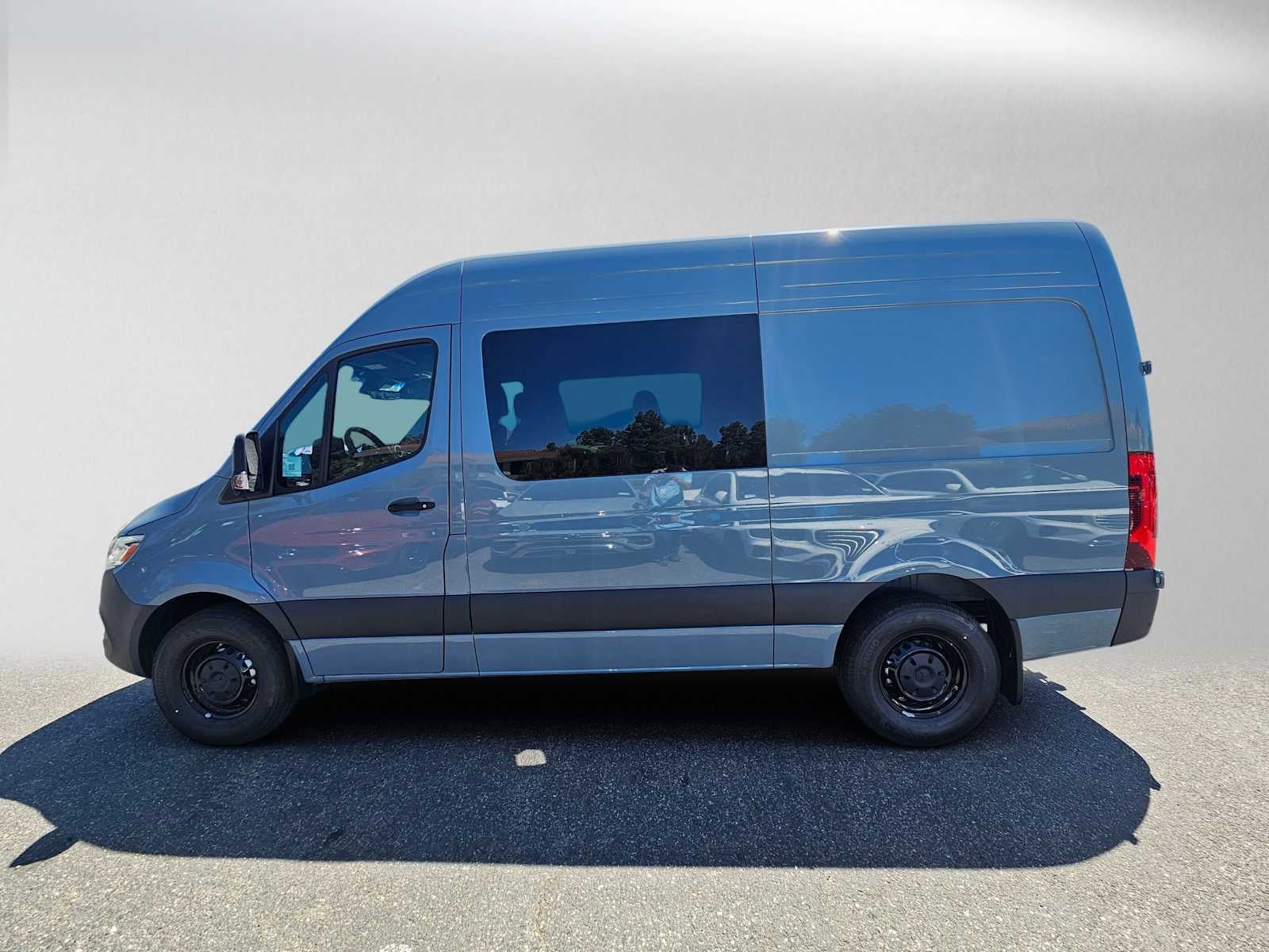 2026 Mercedes-Benz Sprinter 2500 Standard Roof I4 Diesel HO 144 RWD
