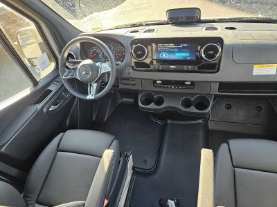 2026 Mercedes-Benz Sprinter 2500 Standard Roof I4 Diesel HO 144 RWD
