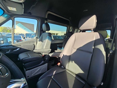2026 Mercedes-Benz Sprinter 2500 Standard Roof I4 Diesel HO 144 RWD