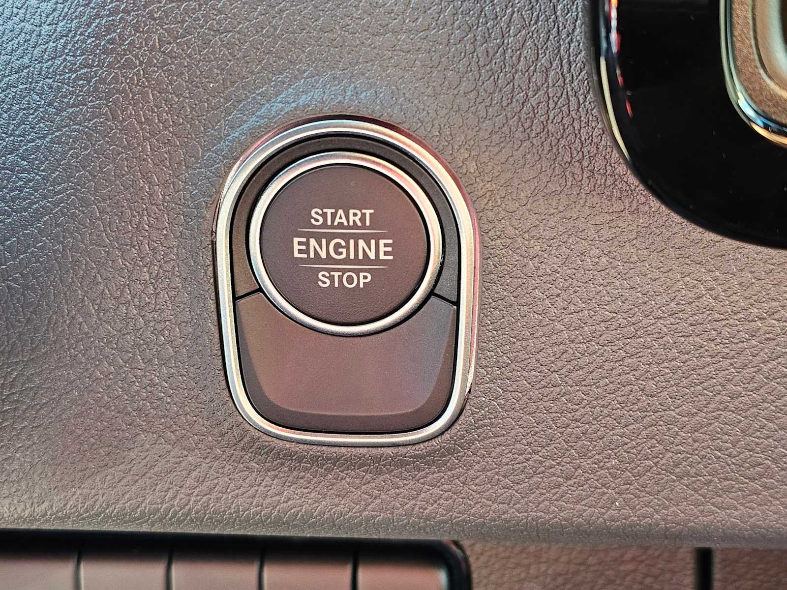 2026 Mercedes-Benz Sprinter 2500 Standard Roof I4 Diesel HO 144 RWD