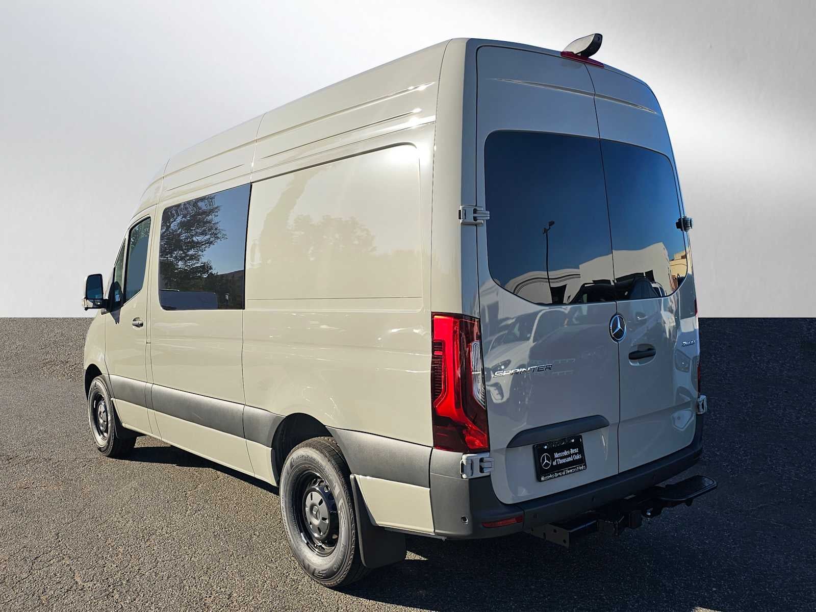 2026 Mercedes-Benz Sprinter 2500 Standard Roof I4 Diesel HO 144 RWD