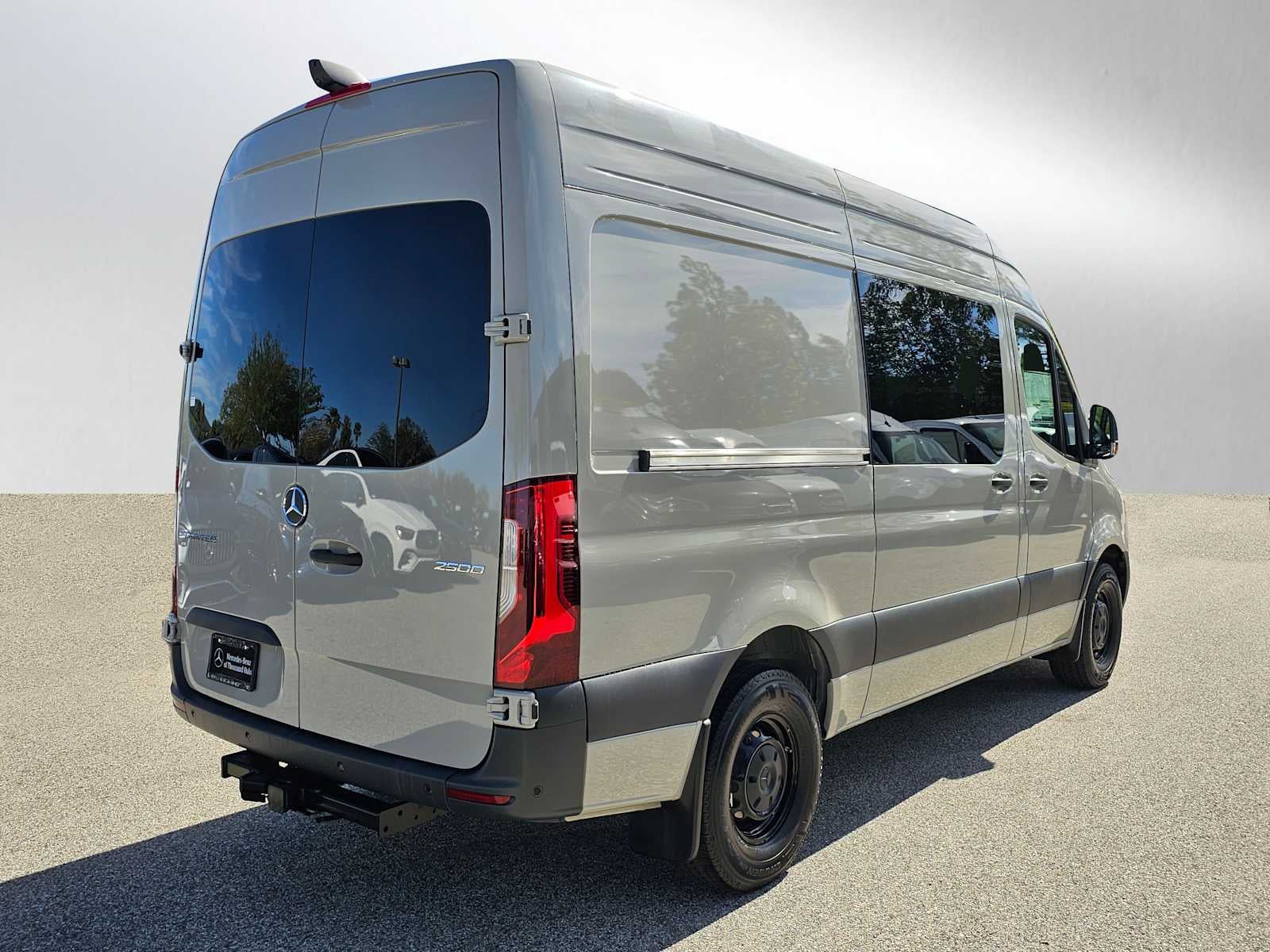 2025 Mercedes-Benz Sprinter 2500 Standard Roof I4 Diesel HO 144 RWD