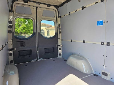 2026 Mercedes-Benz Sprinter 2500 Standard Roof I4 Diesel HO 144 AWD