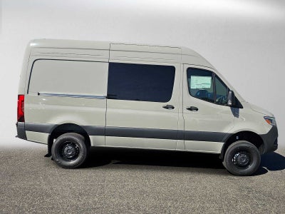2026 Mercedes-Benz Sprinter Crew 2500 Standard Roof I4 Diesel HO 144 AWD