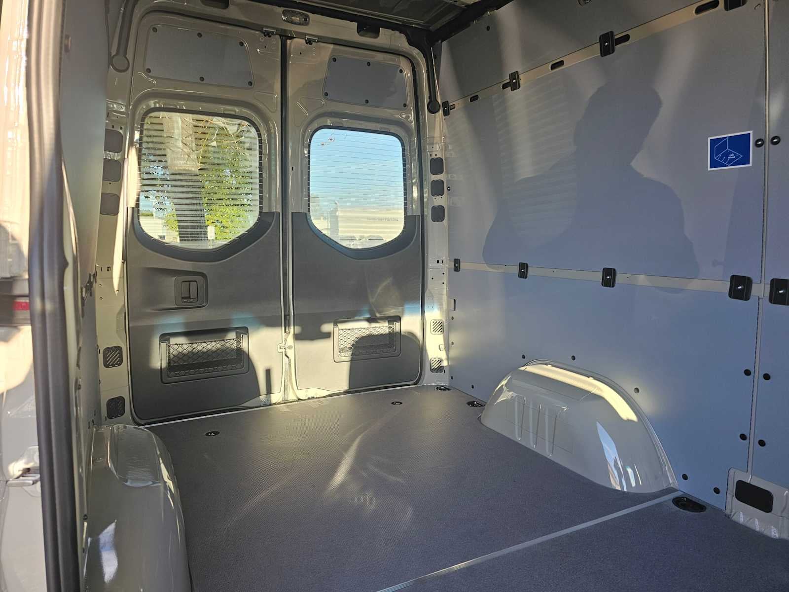 2026 Mercedes-Benz Sprinter 2500 Standard Roof I4 Diesel HO 144 AWD