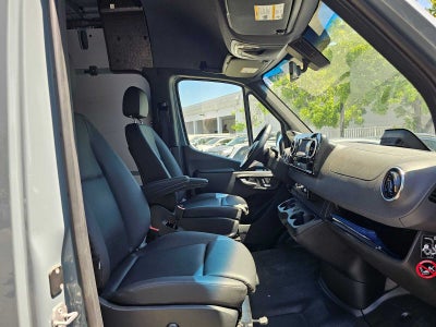 2026 Mercedes-Benz Sprinter 2500 Standard Roof I4 Diesel HO 144 AWD