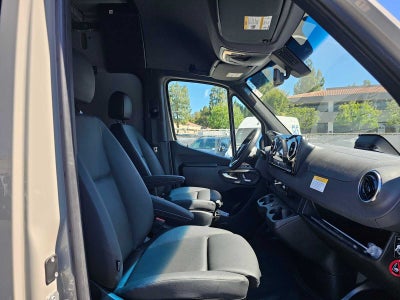 2026 Mercedes-Benz Sprinter 2500 Standard Roof I4 Diesel HO 144 AWD