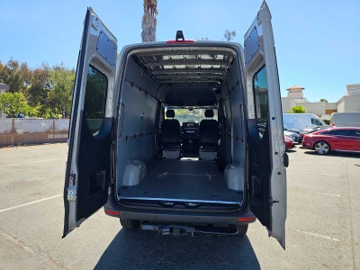 2026 Mercedes-Benz Sprinter 2500 Standard Roof I4 Diesel HO 144 AWD