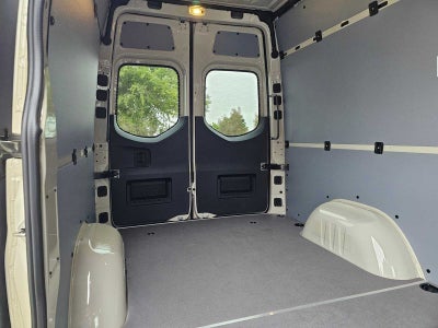 2026 Mercedes-Benz Sprinter 2500 Standard Roof I4 Diesel HO 144 AWD