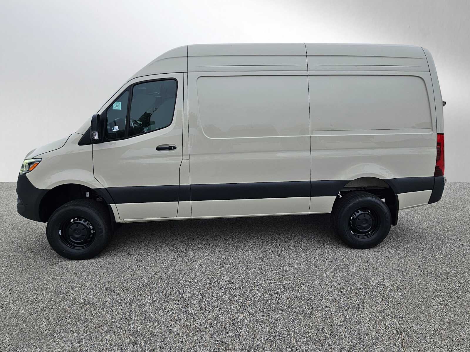 2026 Mercedes-Benz Sprinter 2500 Standard Roof I4 Diesel HO 144 AWD