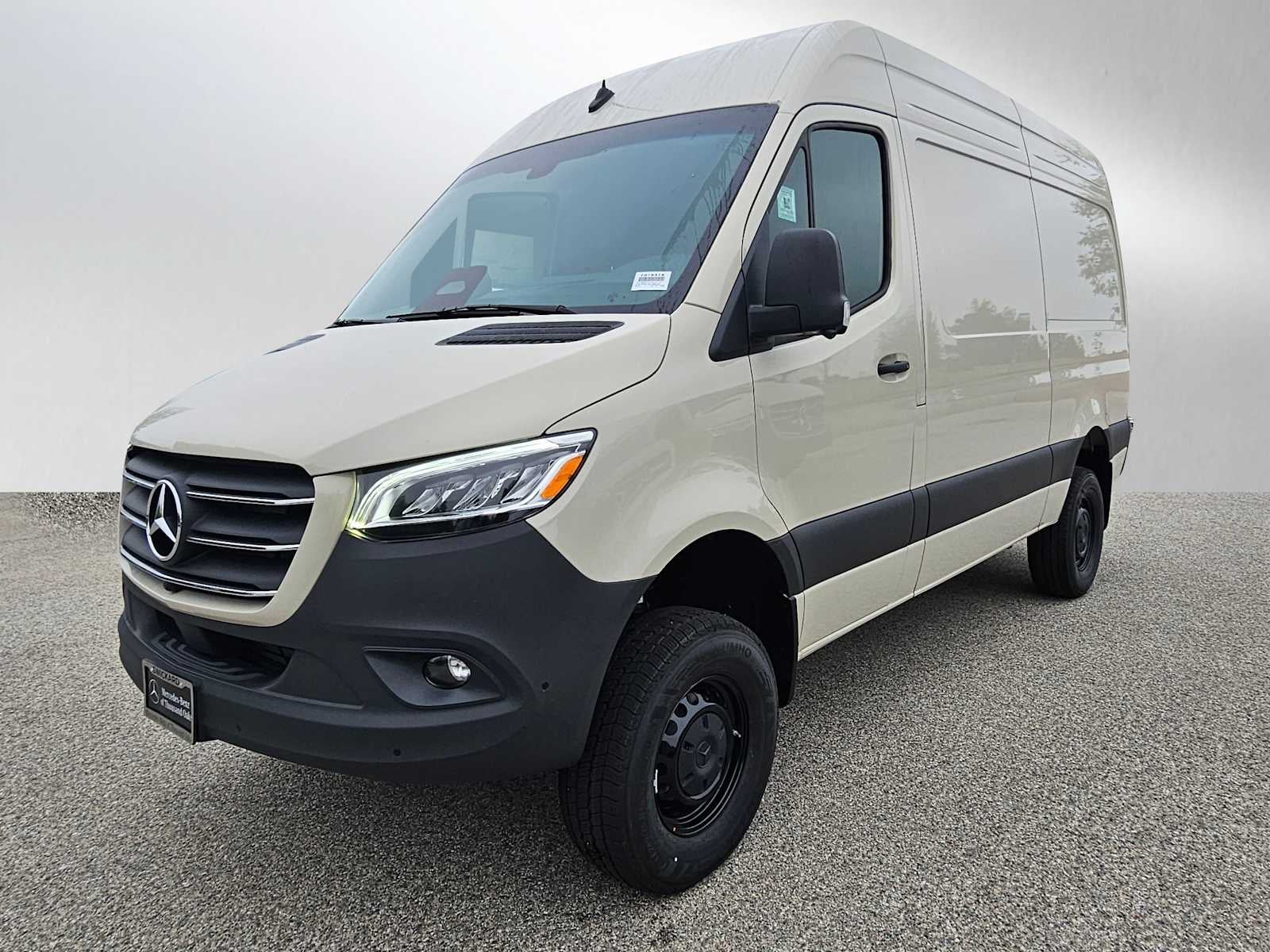 2026 Mercedes-Benz Sprinter 2500 Standard Roof I4 Diesel HO 144 AWD