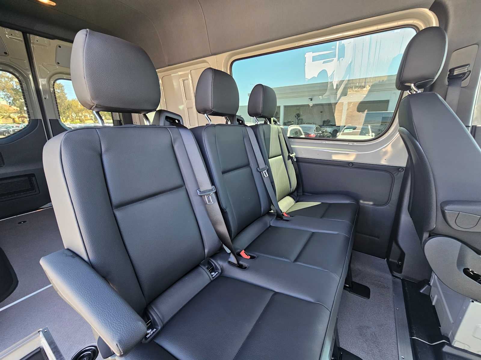 2026 Mercedes-Benz Sprinter 2500 Standard Roof I4 Diesel HO 144 AWD